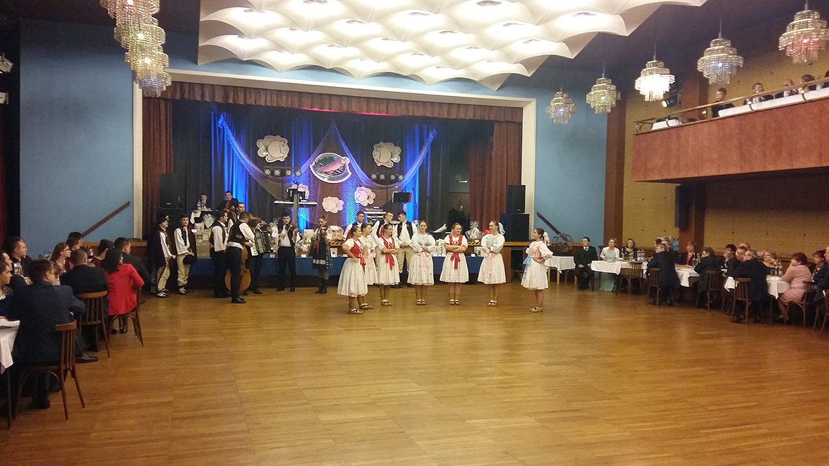 Fotogaléria 28.1.2017 - XVII. Rybársky ples 2017 (13) 28.1.2017 - XVII. Rybársky ples 2017